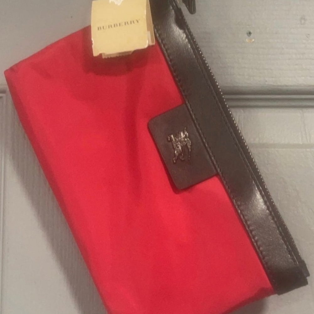 BURBERRY - Pouch